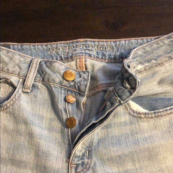 Women’s American Eagle Tomgirl Jeans - Picture 3 of 4
